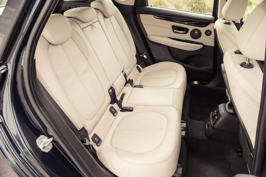  BMW 218d Active Tourer 2014 года  (UK) (фото 61 из 85)